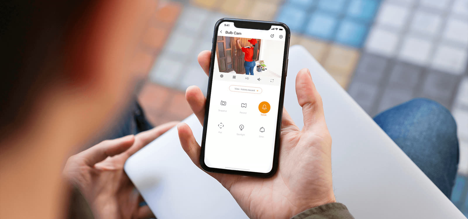 Two-way talk with visitor through the IMOU Life app
