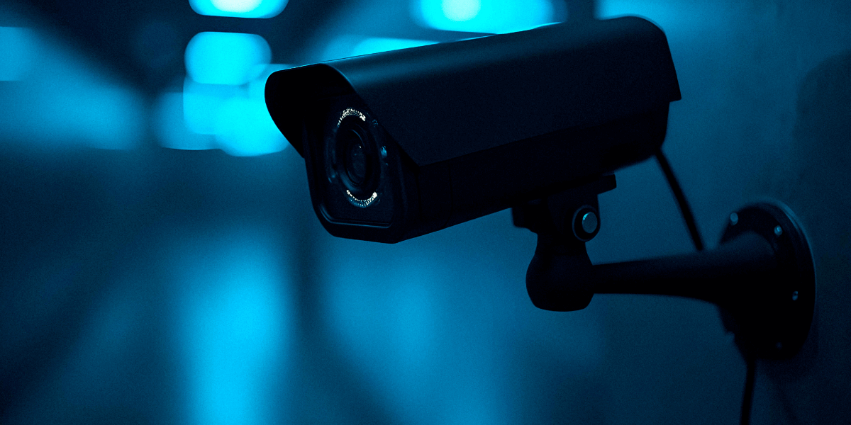 night-vision-wireless-cameras-on-wall