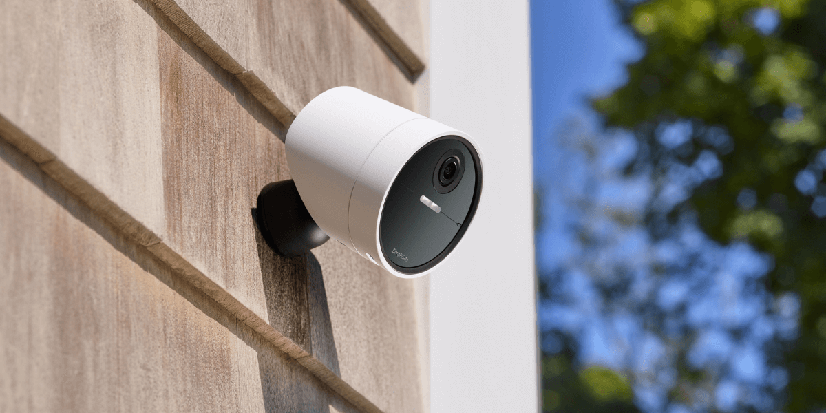 wireless CCTV camera fixed on a wall